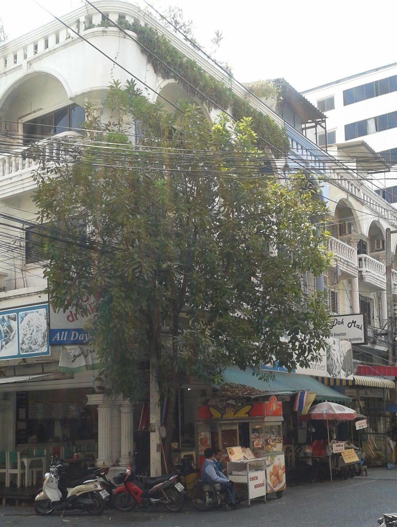 Baan Dok Mai Apartment Pattaya Exterior photo